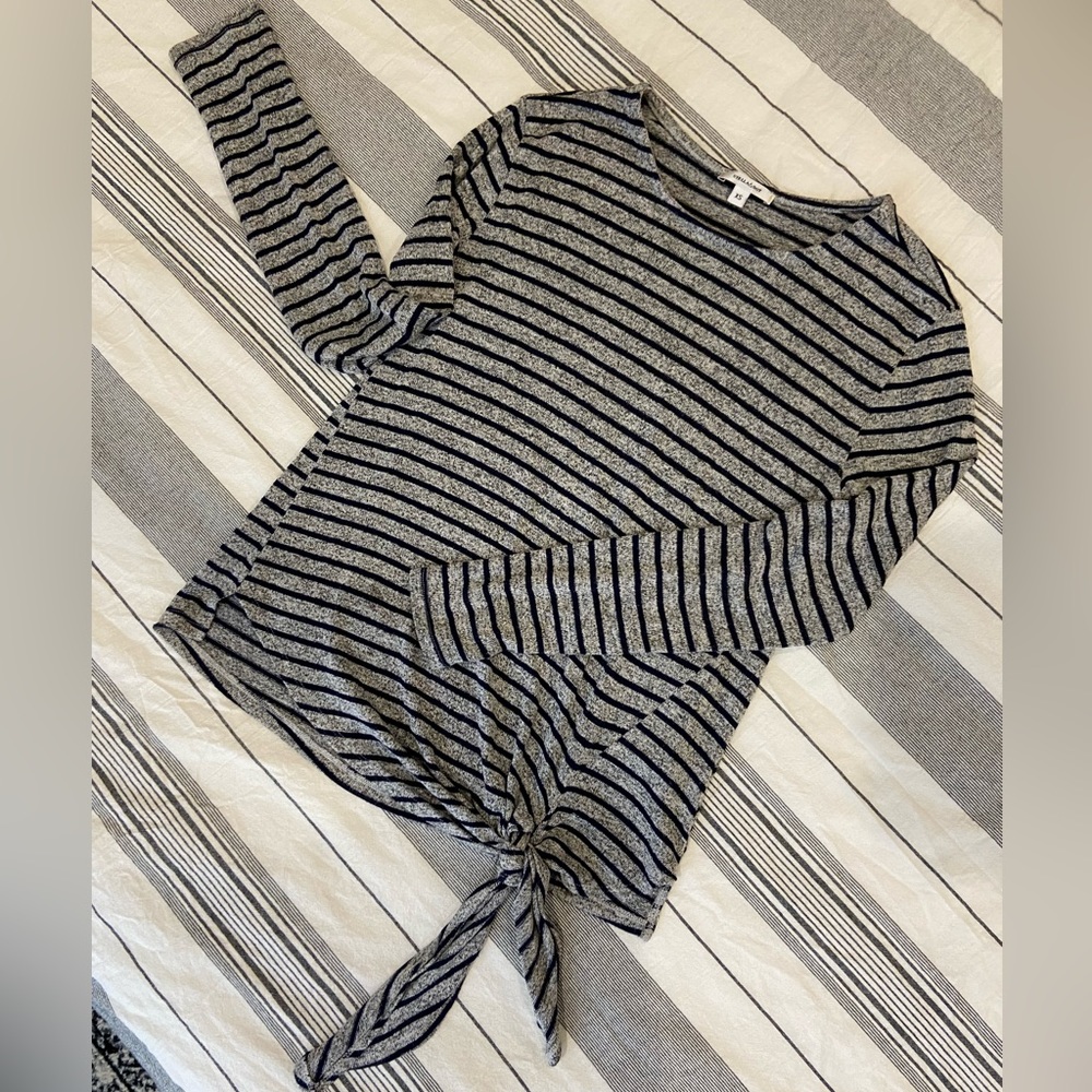 Stella & Dot long sleeve shirt, grey and navy striped shirt with tie.